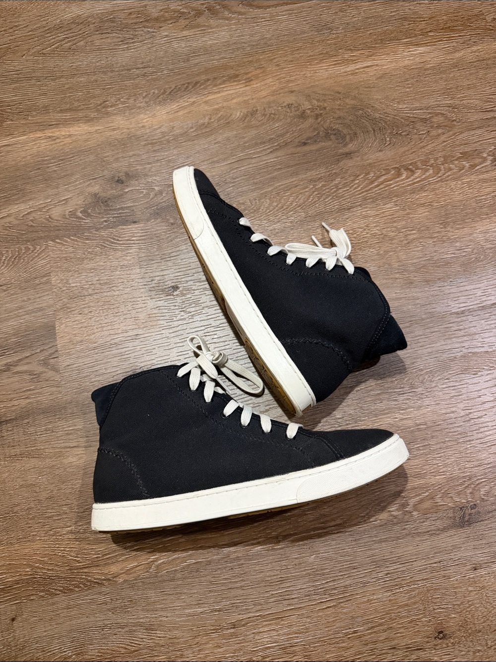 Olukai Pilahi Women's High Top Sneaker, Side Zip, Black, Size 9 - Picture 5 of 13